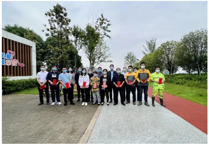 1656055833555331.jpg 2104630217.jpg