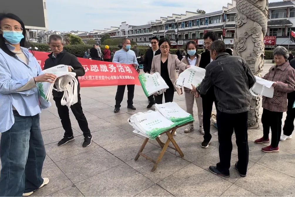 1666679165816817.jpg 1666679165816817.jpg