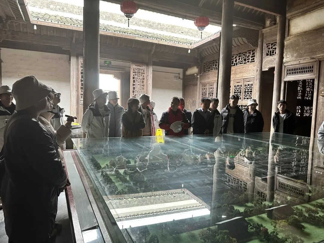 1701224260861933.jpg 1701224260861933.jpg