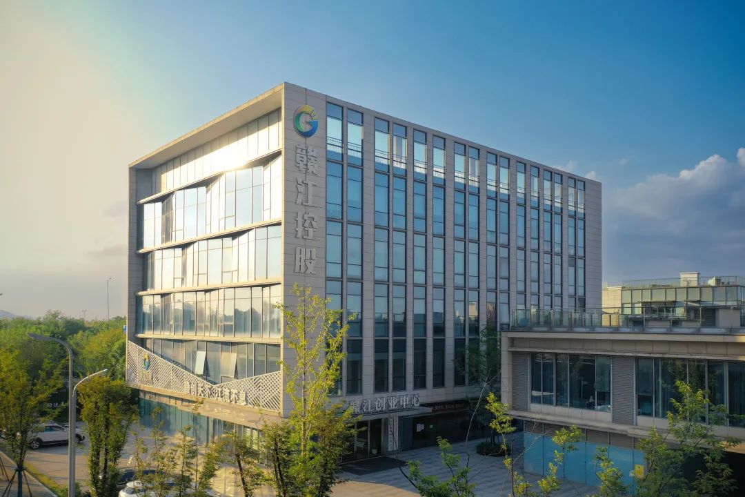 1704443479520913.jpg 1704443479520913.jpg