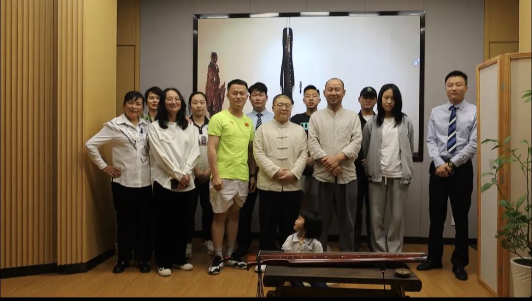 1713837528884563.jpg 1713837528884563.jpg