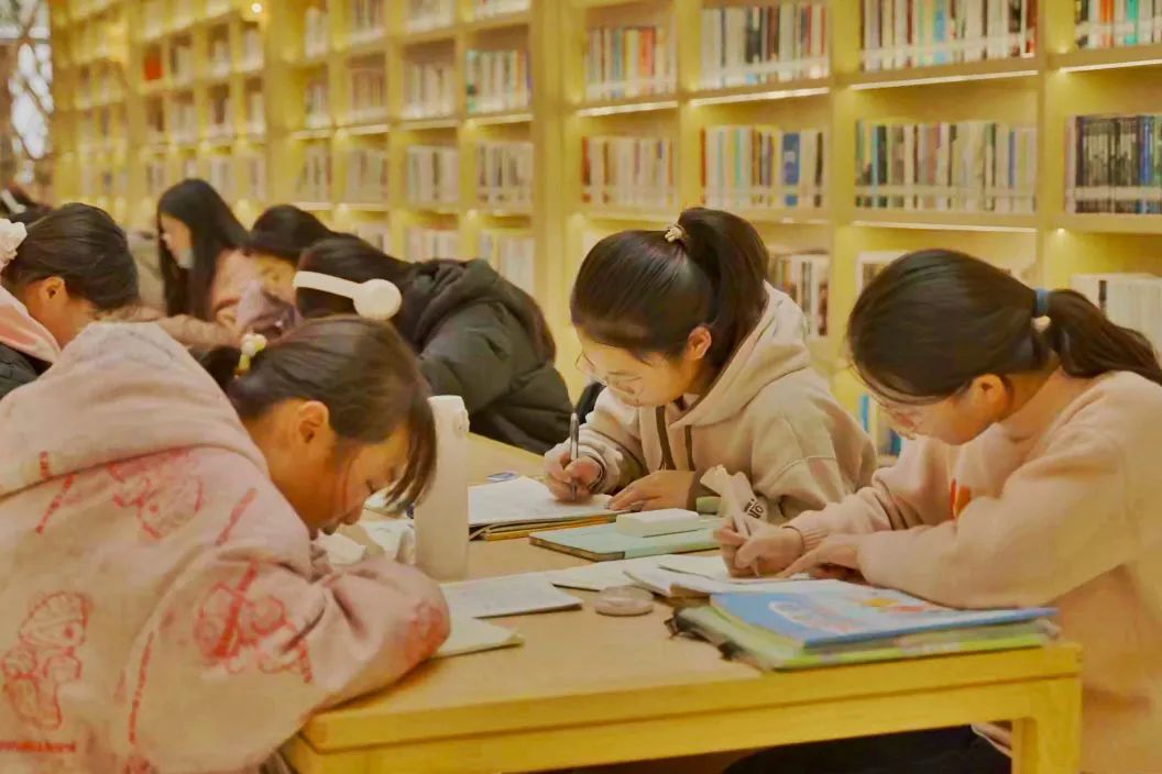 1738727618757631.jpg 1738727618757631.jpg