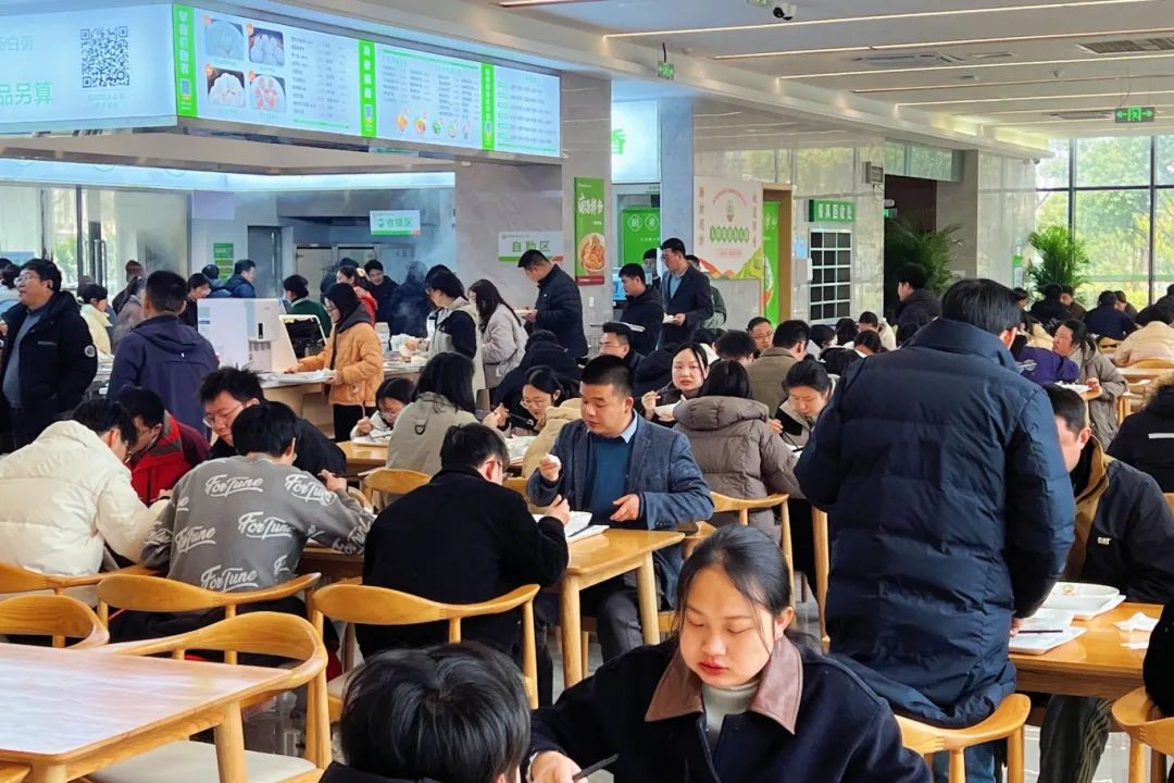 1740465524100633.jpg 1740465524100633.jpg