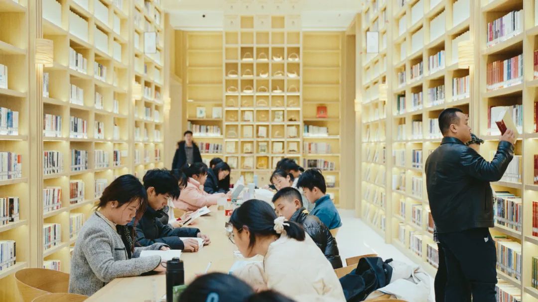 1740987632675486.jpg 1740987632675486.jpg